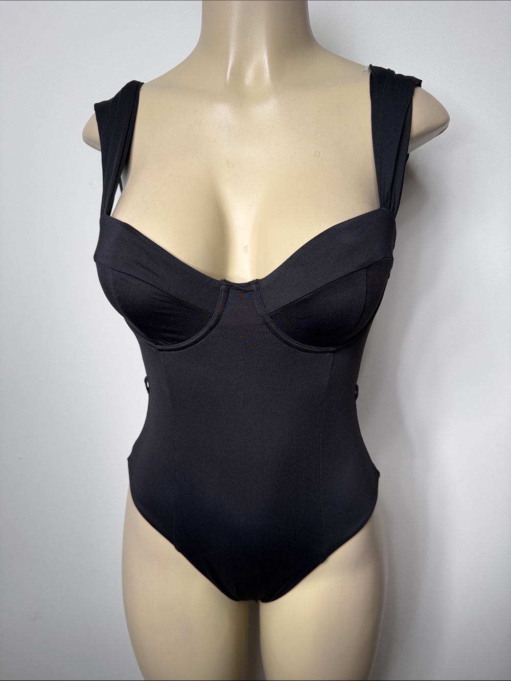 WeWoreWhat Black Structured Underwire swimsuit